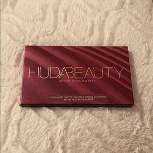 Huda Beauty Desert Dusk Palette